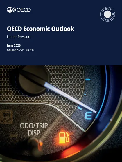 OECD Economic Outlook, Volume 2026 Issue 1: Under Pressure封面
